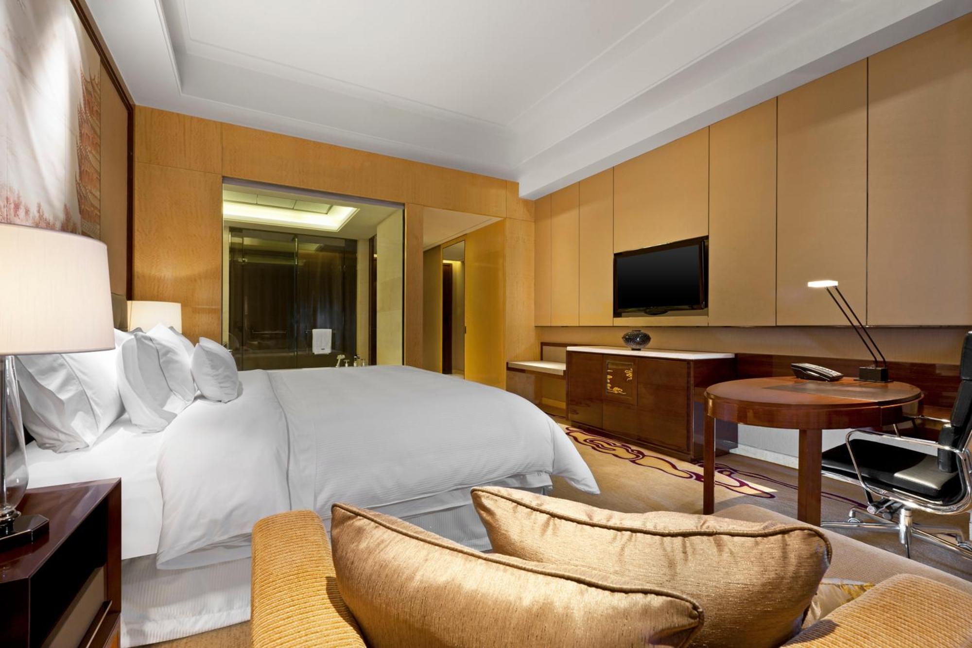 The Westin Wuhan Wuchang Екстер'єр фото
